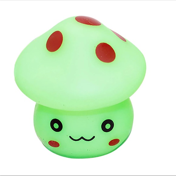 Kawaii Mushroom Night Light - Picture 11 of 11